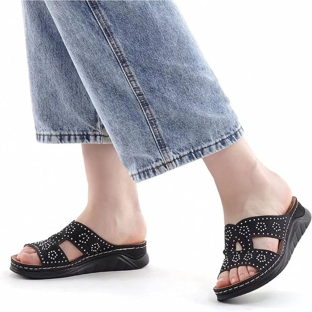 (42-2930)  MUSSHOE womens Wedge SZ 7